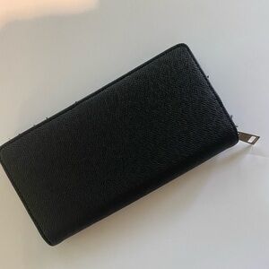 FREE W/ $100. PURCHASE- FOREVER 21 BLACK WALLET BRAND NEW WITHOUT TAGS